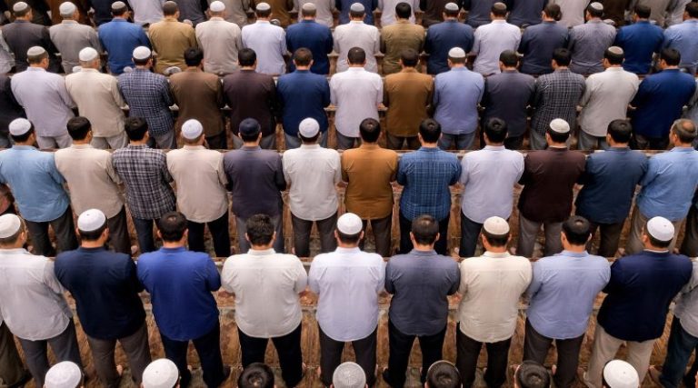 Hukum Sholat Tarawih 10 Rakaat dan Witir 1 Rakaat